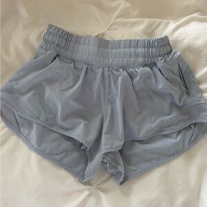 Lululemon hotty hots 2.5 inch!